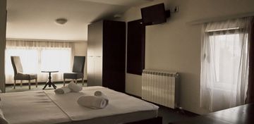 Happy Star Club Inn Belgrade
