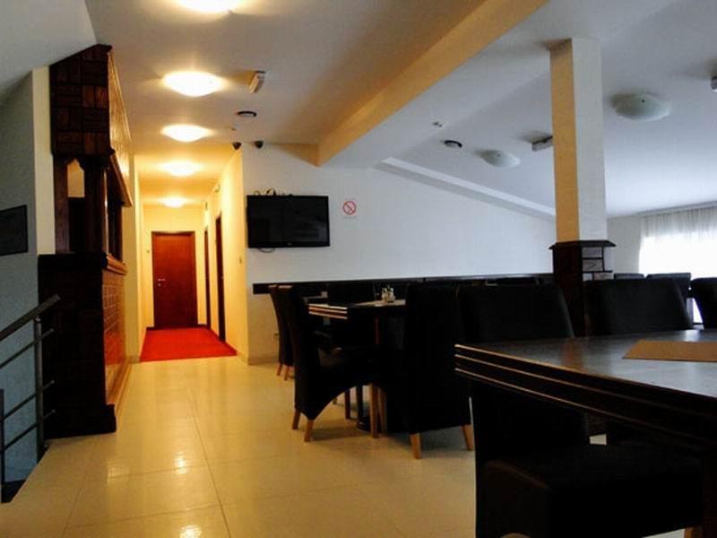 Inn Happy Star Club Belgrade