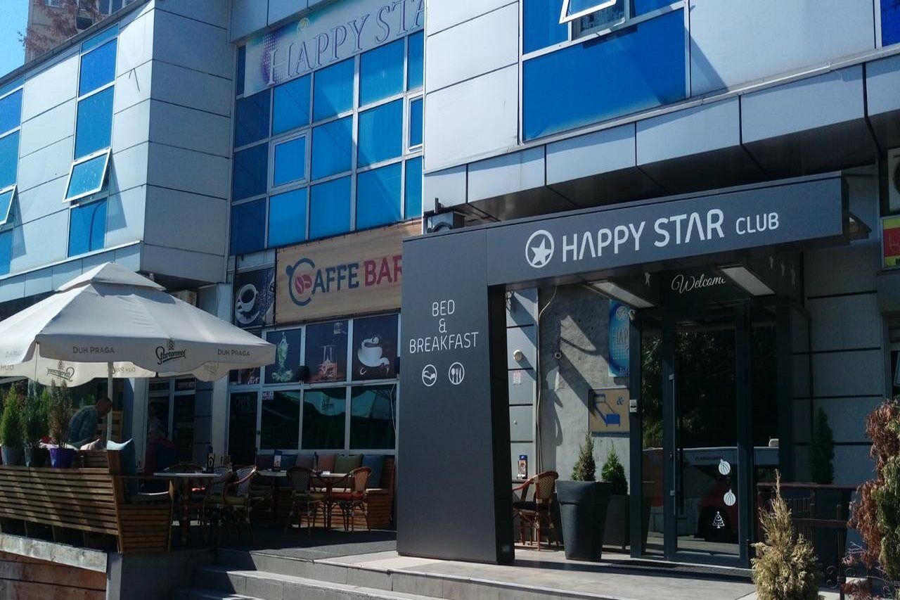 Inn Happy Star Club